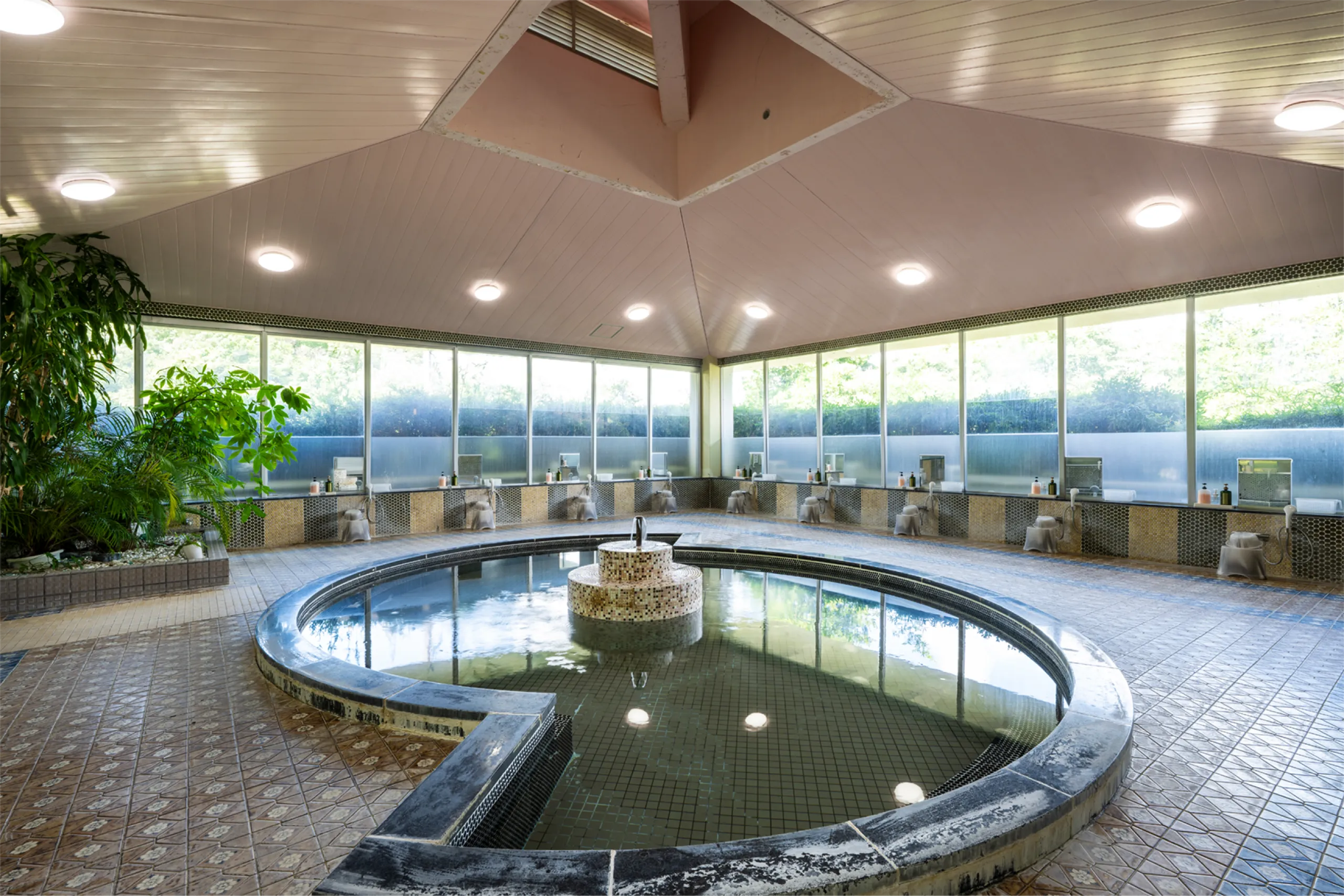 Grand Bath (for males)