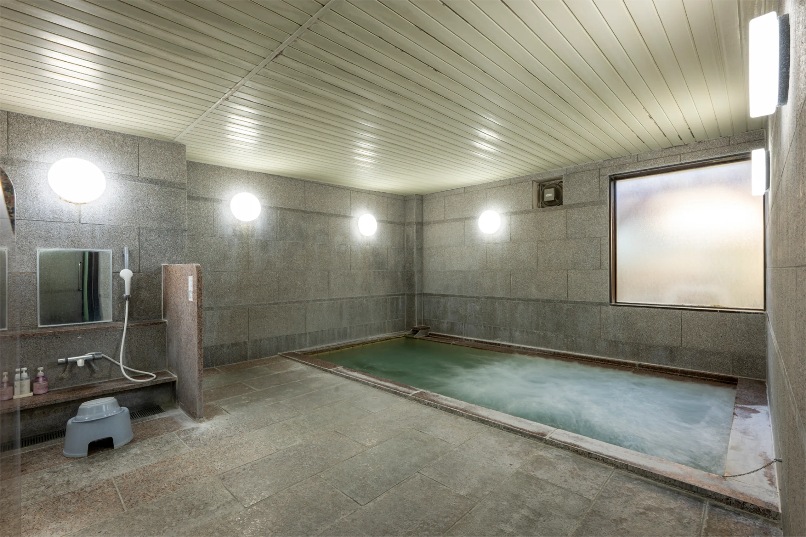 Grand Bath (for females)