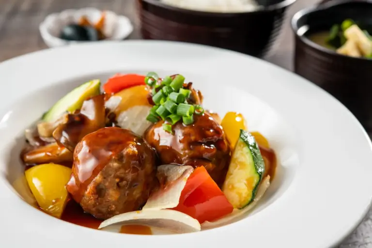 黒酢肉団子定食